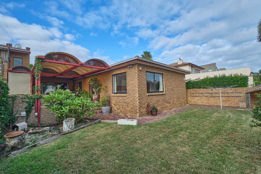 5 Bedroom Property for Sale in Flamingo Vlei Western Cape